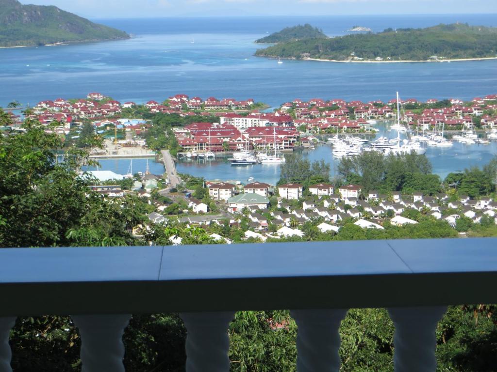 Standard Double or Twin Room with Balcony at Eden Panoramic